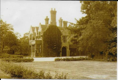 2018-1389 The vicarage